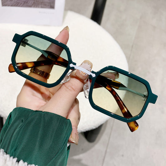 Lunette De Soleil Square Box Exquisite